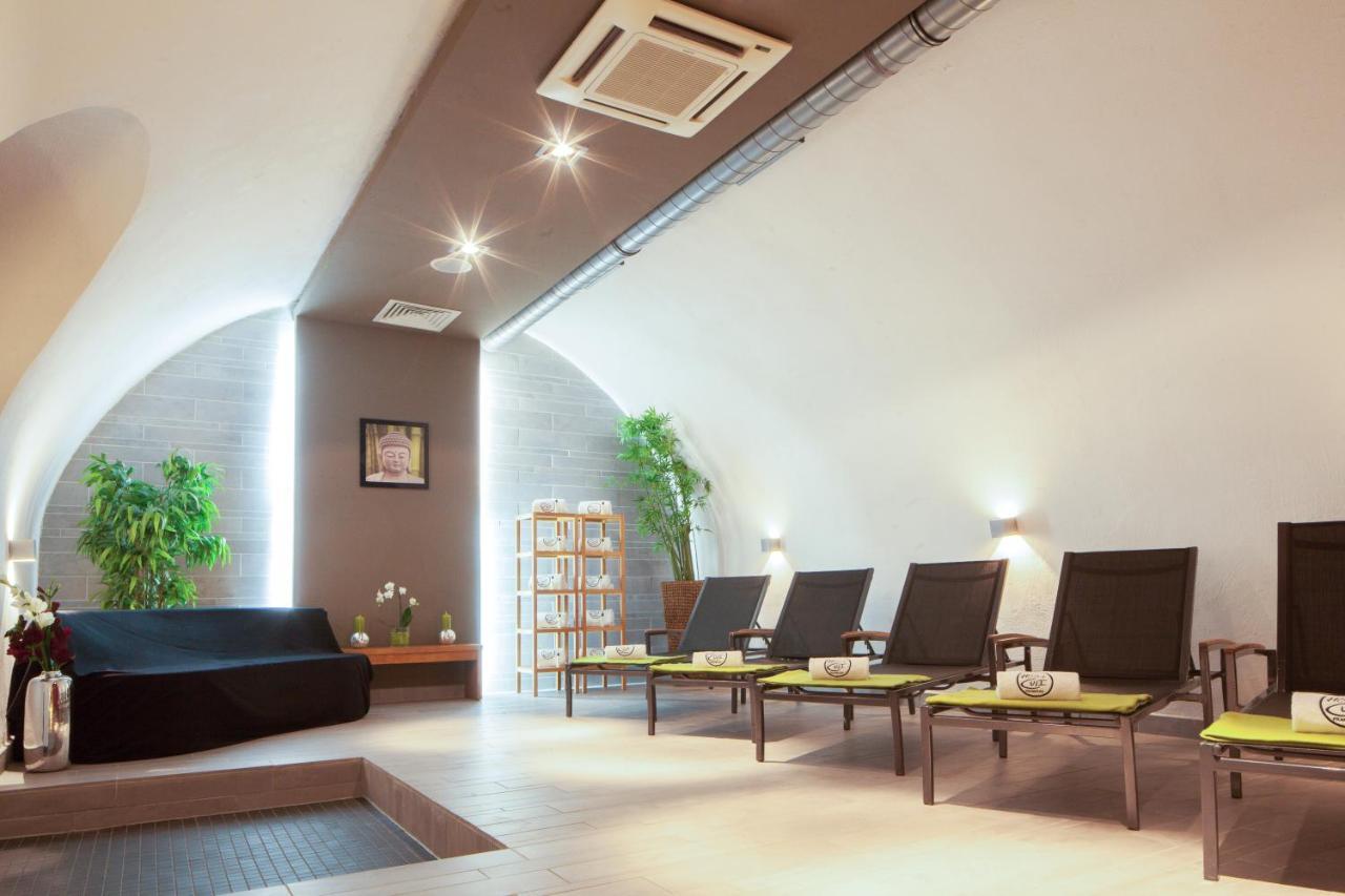 Cult Frankfurt Hotel 4*
